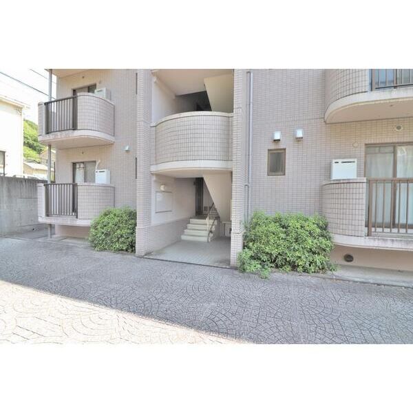 ベルヴェデーレII305号室 エントランス