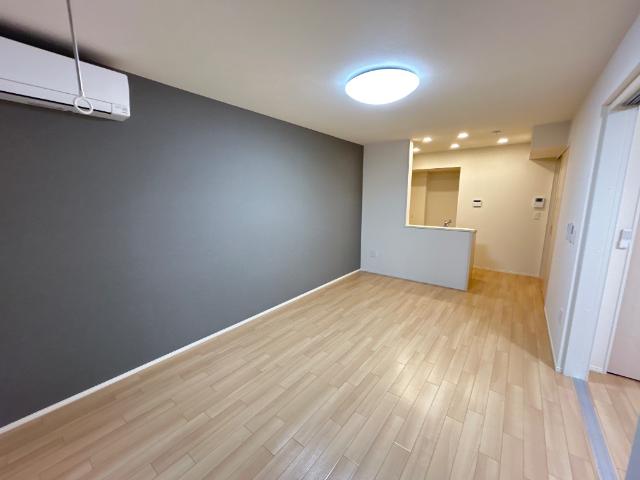 サウスヒル藤吉102号室 LDK