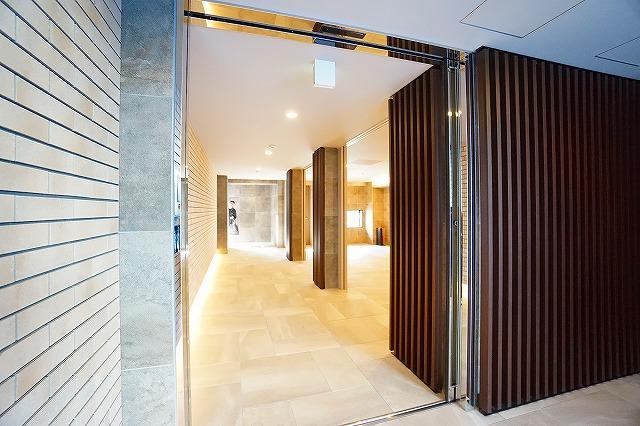 Weave Base Itabashi Honcho1階 エントランス