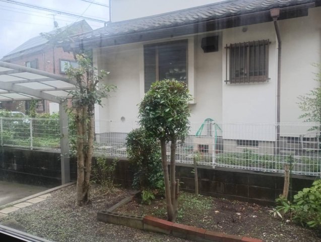 シェヌー椿峰 広々とした庭