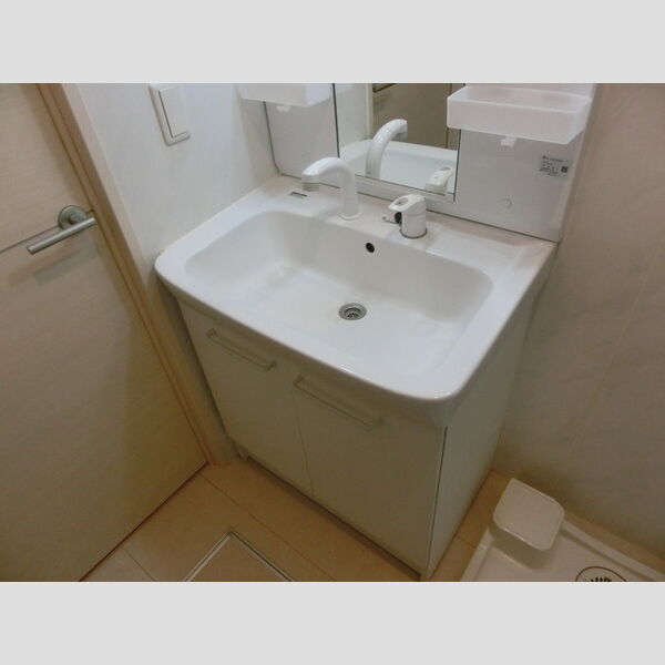 レムロード・M106号室 洗髪洗面化粧台