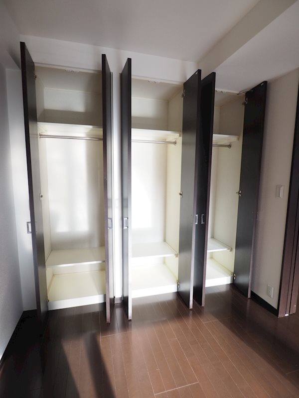 パークフラッツ市谷台町坂2階 収納