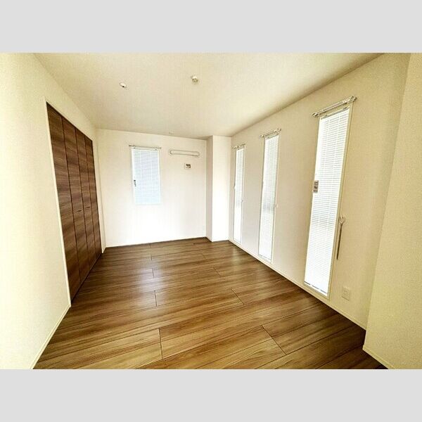 サンブルーム湘南302号室 洋室