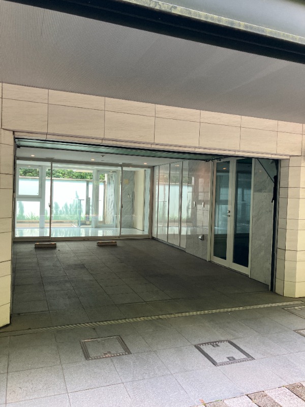 八雲ハウス 駐車場