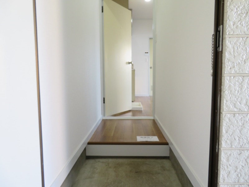 清水ヶ丘ハイツ2階 内観