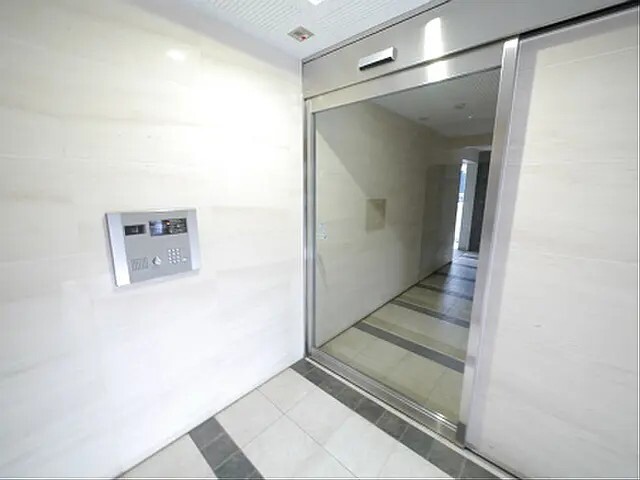 グロウス横浜妙蓮寺 エントランス