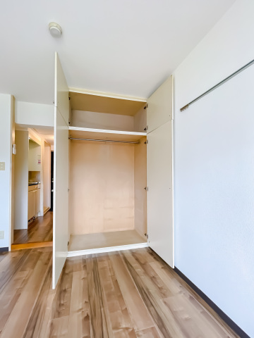 スカイコート横浜大口第２306号室 収納