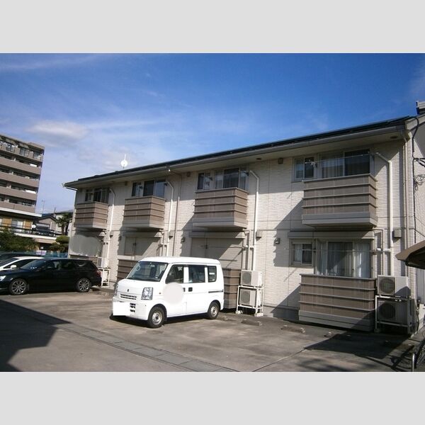 レセンテ 駐車場