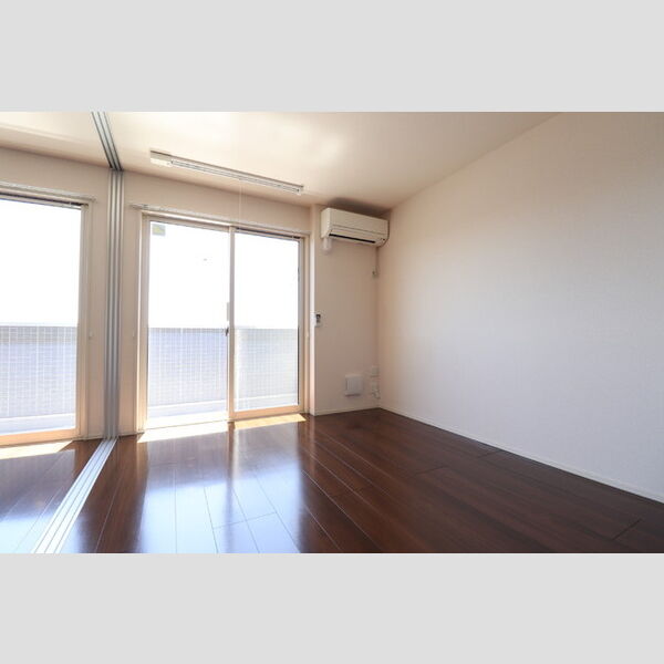 ソフィアさつき305号室 LDK10帖