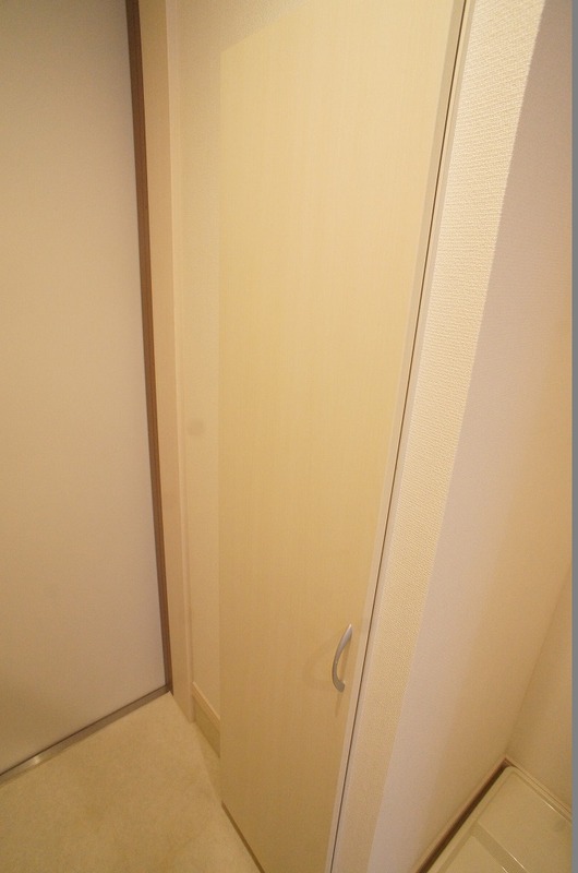 リブリ・Sana Isogo2階 玄関