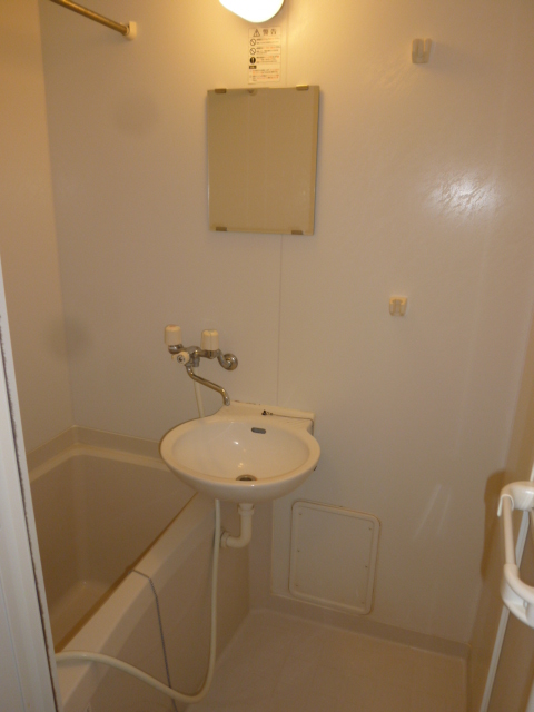 レオパレスひねもす バス・トイレ独立タイプ