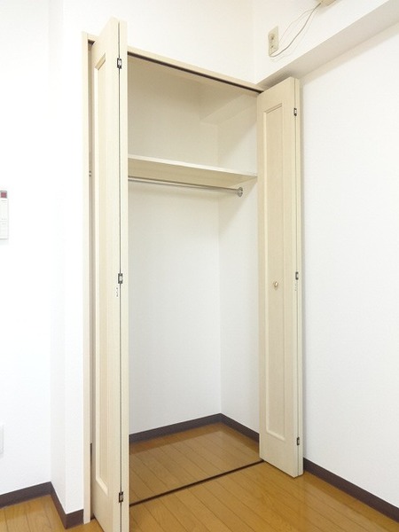 サンテミリオン上井草405号室 収納