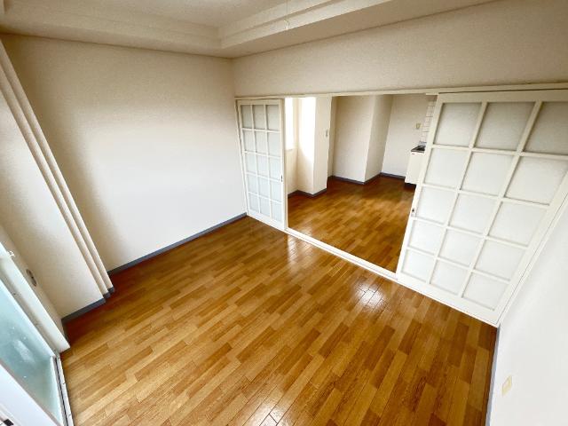 サンセヴィラージュ 洋室