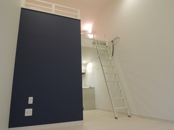 マイスター千葉中央2階 リビング