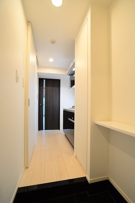 ステージグランデ千歳烏山アジールコート1階 玄関