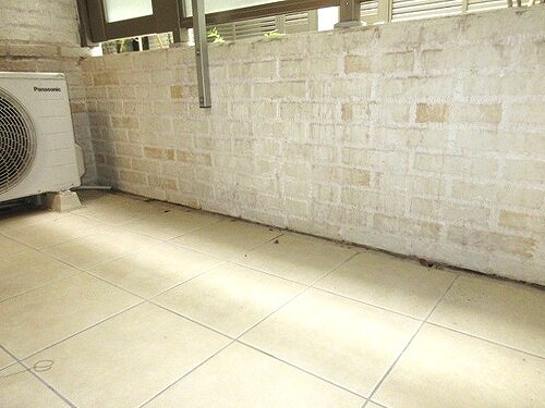 ロイヤルシーズン新宿柏木1階 テラス　別角度