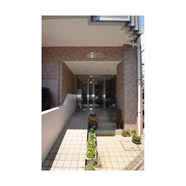 スペリオール市川403号室 エントランス