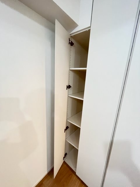 ドゥーエ菊川1階 収納