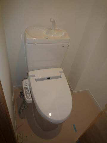 フェリシア横濱希望ヶ丘1階 トイレ