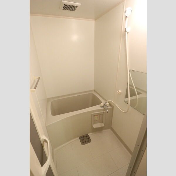 ヴィブレ・コンフォール202号室 お風呂