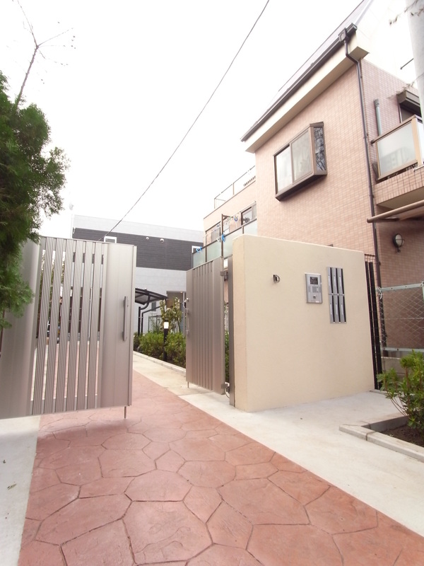 リブリ・砧2階 エントランス