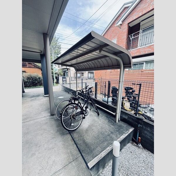 レセンテN・T 駐輪場