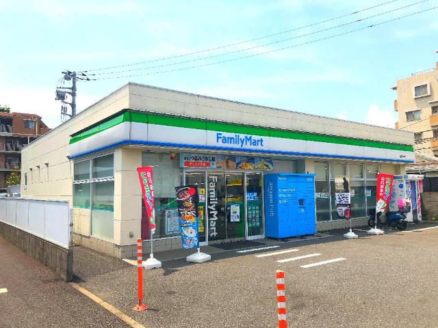 Plumeria Tsudanuma（プルメリア　ツダヌマ） ファミリーマート前原駅前店まで265ｍ