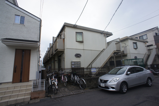 フォーブル幕張Ⅱ0102号室 駐輪スペースあります。
