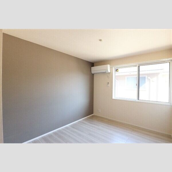 プラヴール203号室 洋室