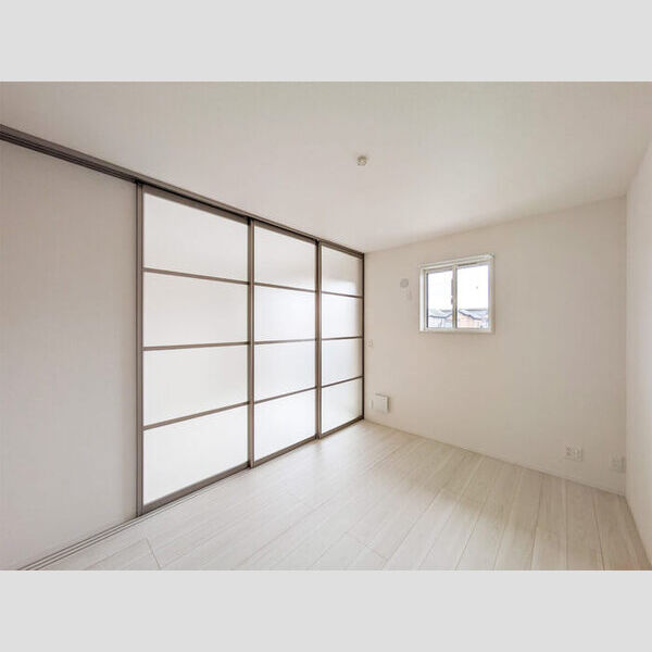 グラン・ソレイユ203号室 洋室①(別角度)