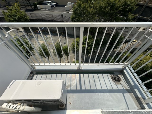 鈴木ビルヴァンハウス杉田 バルコニー