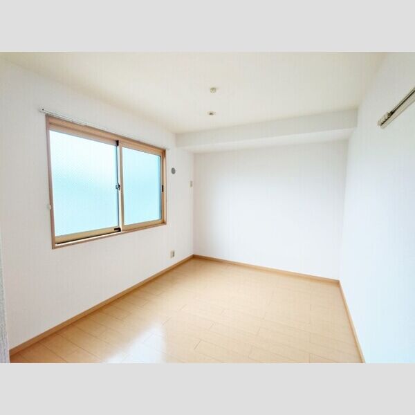 サンモールエイト203号室 洋室6.5帖