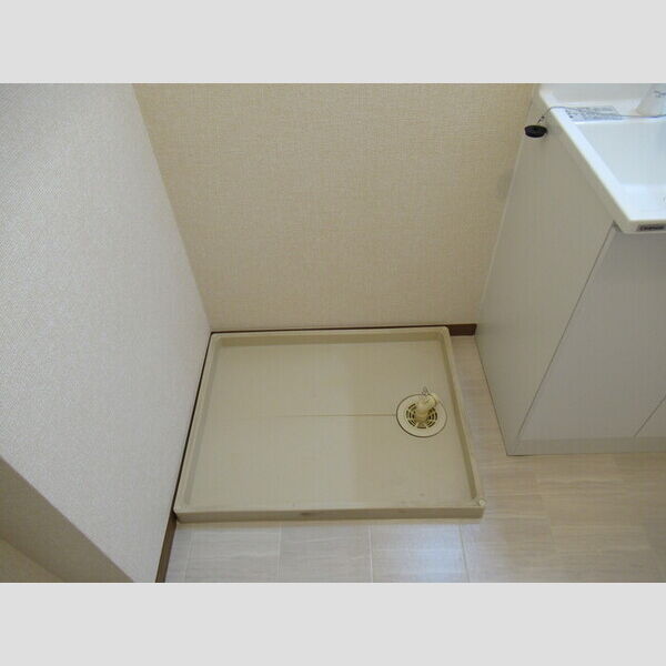 ファミール千葉寺203号室 室内洗濯機置き場