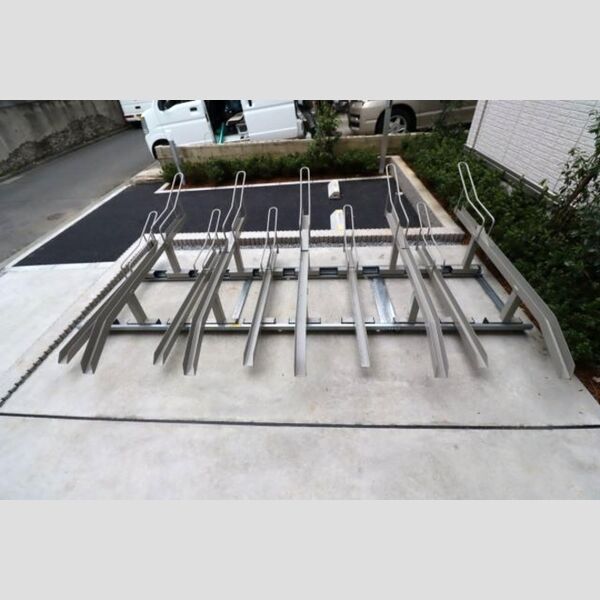 グラナーデ西瑞江Ⅱ 駐輪場