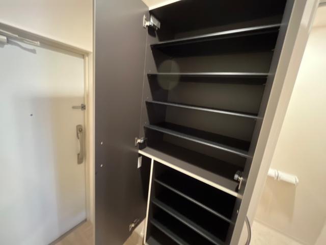 Riesling’s101号室 下駄箱