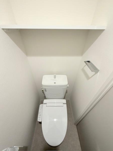 エレミ本蓮沼2階 トイレ