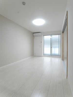 リブリ・アージュドール 寝室