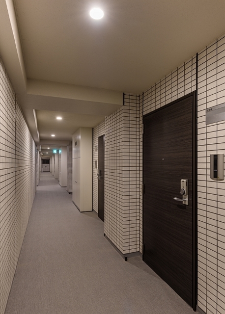 ガーラ・プレシャス練馬7階 共用廊下