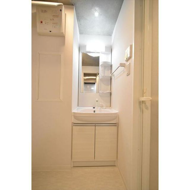 コンポジット野方 内観