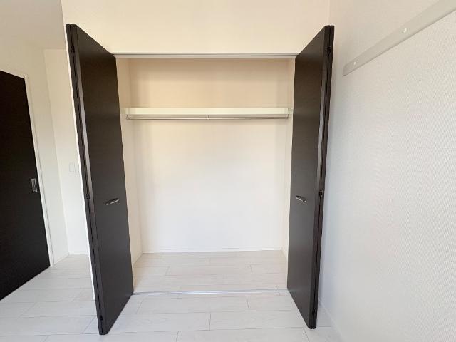 Ivy Field Ⅰ (アイヴィー フィールド ワン)202号室 クローゼット