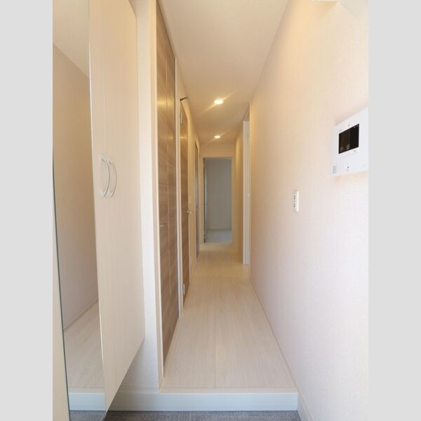 ディアコート105号室 玄関