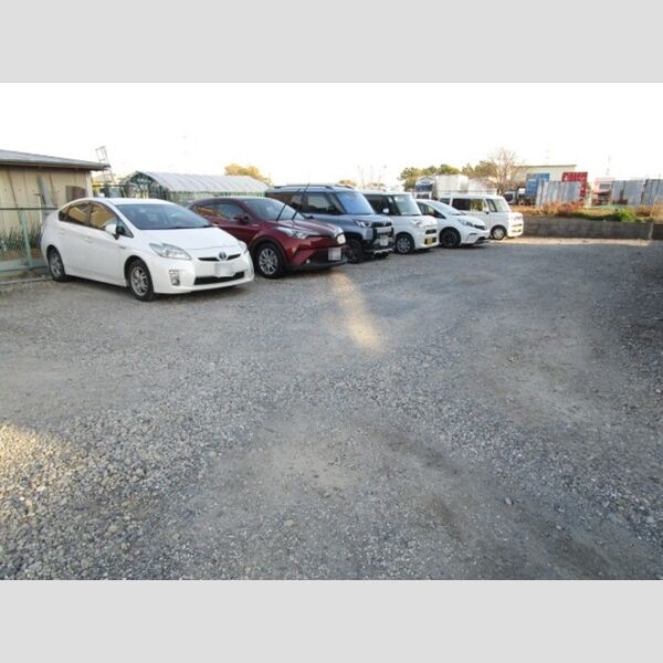 ベルデュール 駐車場(要空き確認)