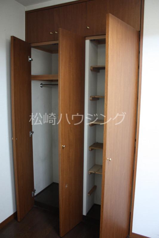 コスモ新井薬師駅前 収納