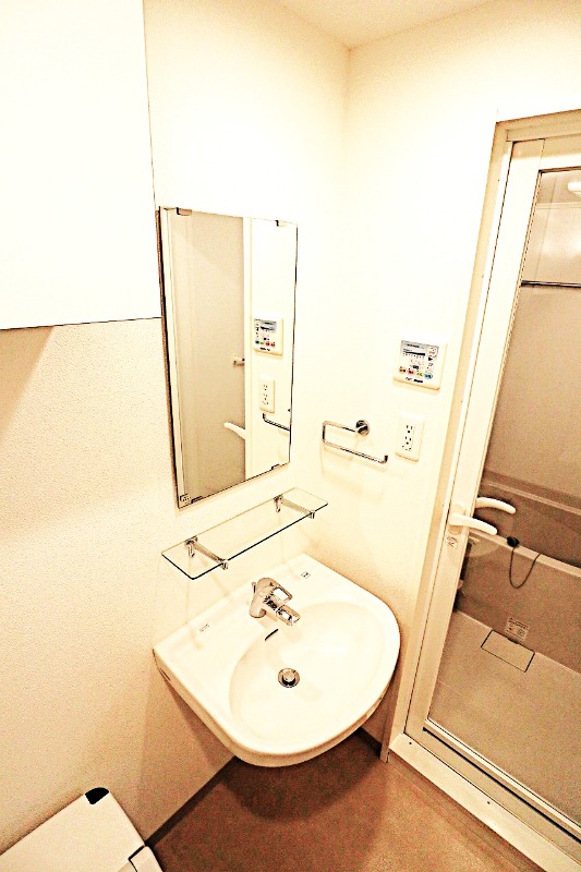 ライジングプレイス西新井6階 洗面