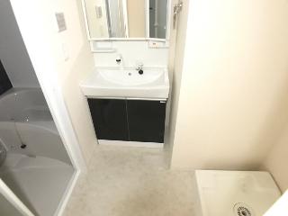 Ｕｎ　ｈｏｍｍｅ（アンノーム） 洗面（イメージ）