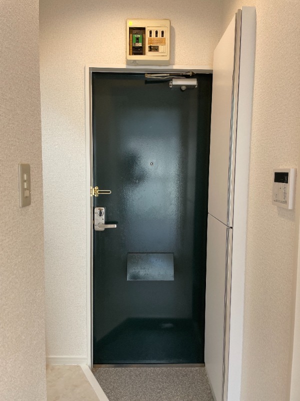 アイルイン上北沢1階 玄関