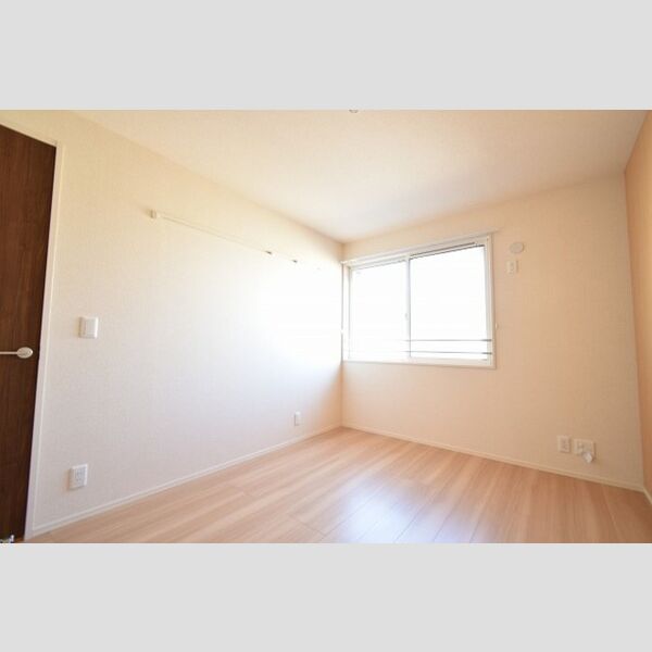 Lupinus　A棟205号室 6帖洋室