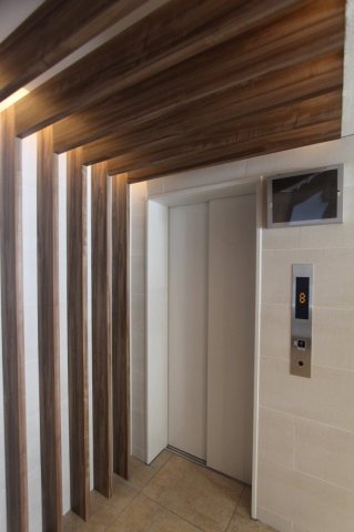 プラウドフラット登戸 エレベーターホール