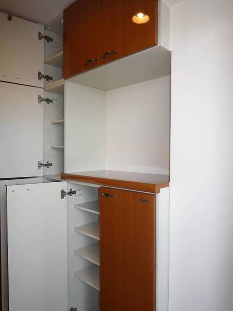 グランド・ガーラ南大井9階 たっぷりとした収納スペースです