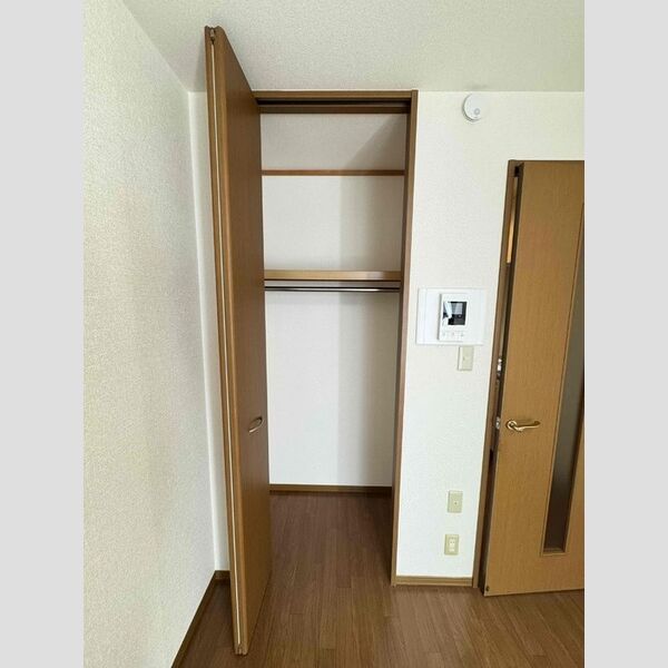 学遊館107号室 収納